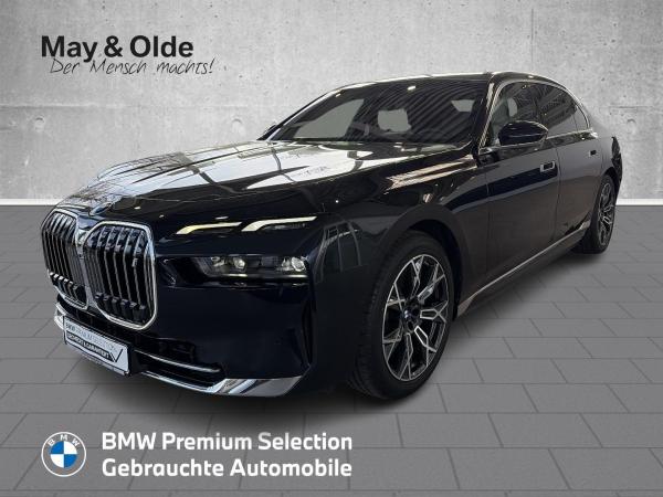 BMW i7