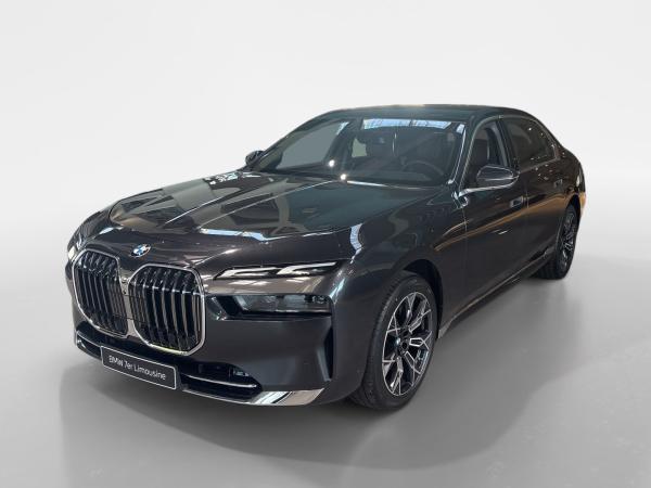 BMW 740