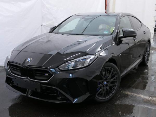 BMW M235