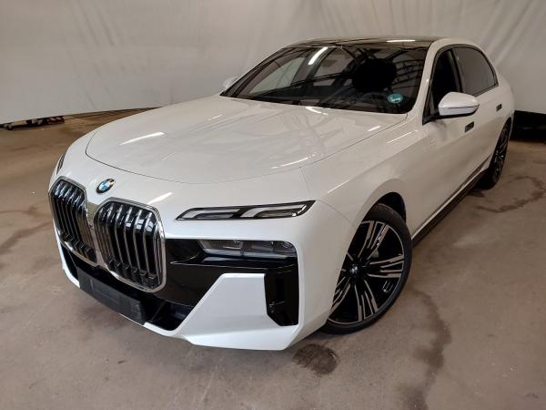 BMW 740