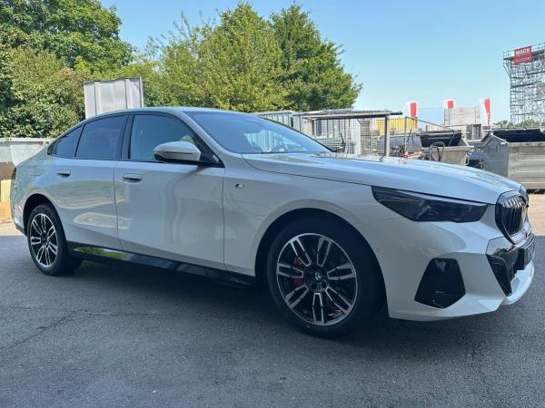 BMW i5