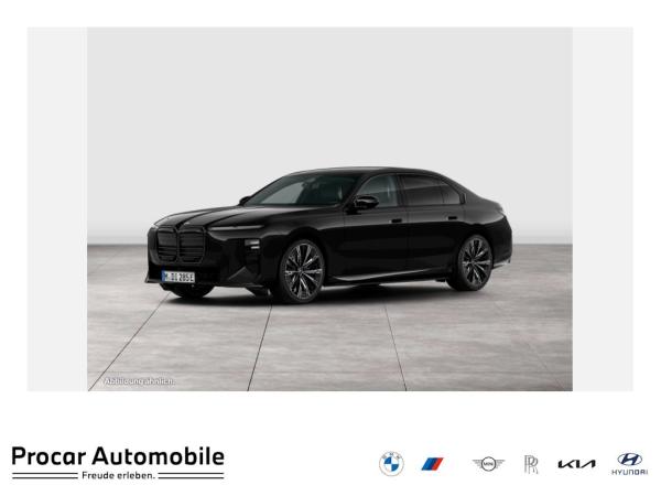 BMW i7