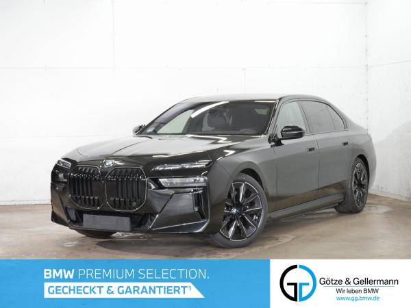BMW i7