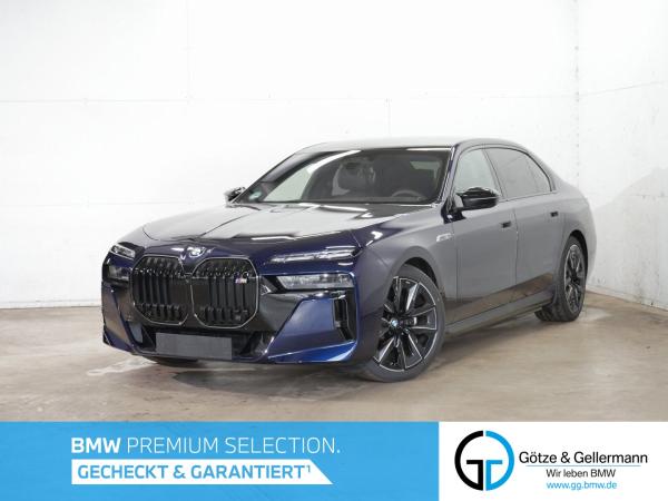BMW i7